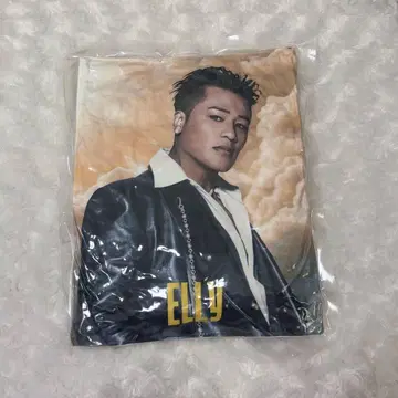 ELLY KINGDOM 쿠션