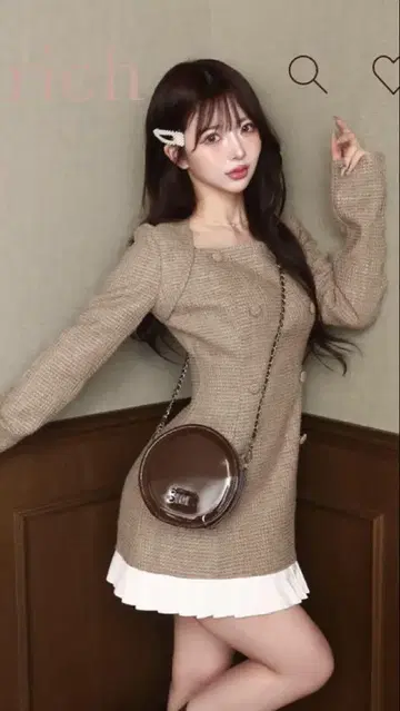 다리치 플리츠 도킹 트위드 미니 원피스
