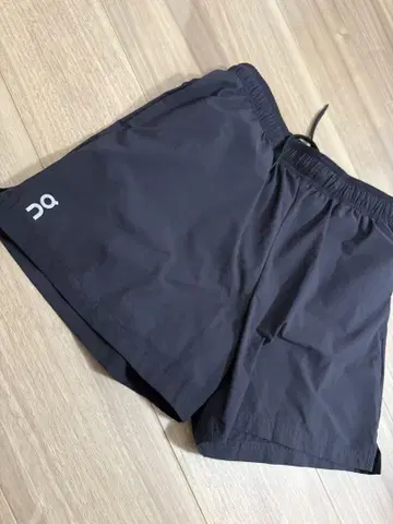 On 하프 팬츠