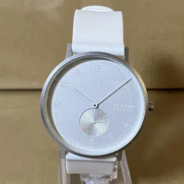 SKAGEN 스카겐 AAREN 손목시계 화이트 실리콘 밴드 스몰 세컨드