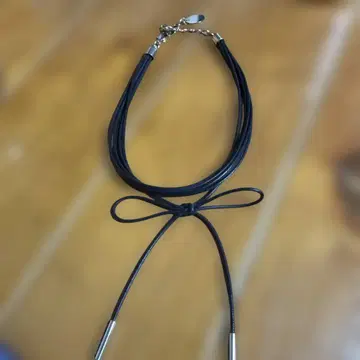 MANA 블랙 리본 초커