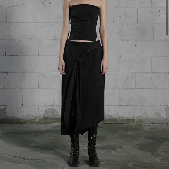 スカート BOHEMSEO : 25SS / UNBALANCED DRAPE SKIRT (2COLORS) BOHEMIAN SEOUL | 보헤미안서울 Bohemian Seoul bohemso