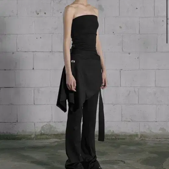 BOHEMIAN SEOUL | 보헤미안서울 Bohemian Seoul knee shirring
