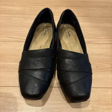 Clarks Collection 블랙 플랫 슈즈