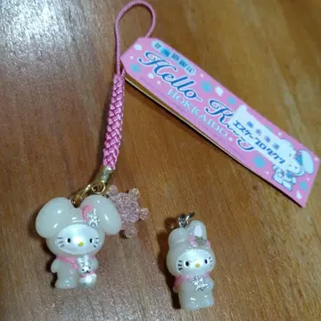 헬로키티 홋카이도 한정 눈 토끼 네츠케 마스코트