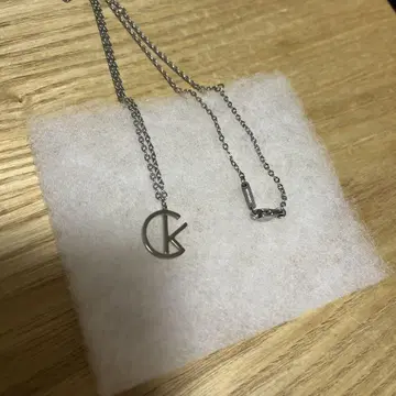 캘빈클라인 로고 목걸이