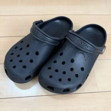크록스 글로그 샌들 블랙 22cm ~ 23cm