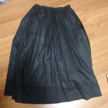 LISETTE 블랙 플레어 스커트