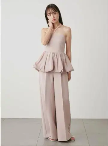 snidel 페플럼 베어 탑 & 팬츠 세트 (size0)
