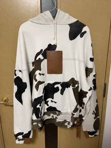 Sunsea 20aw 소 패턴 후드티 cow graphic parka