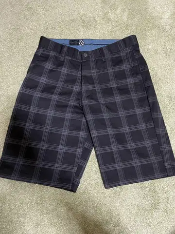 VOLCOM 하프 팬츠