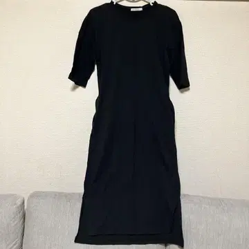 블랙 반팔 롱 원피스 사이드 슬릿