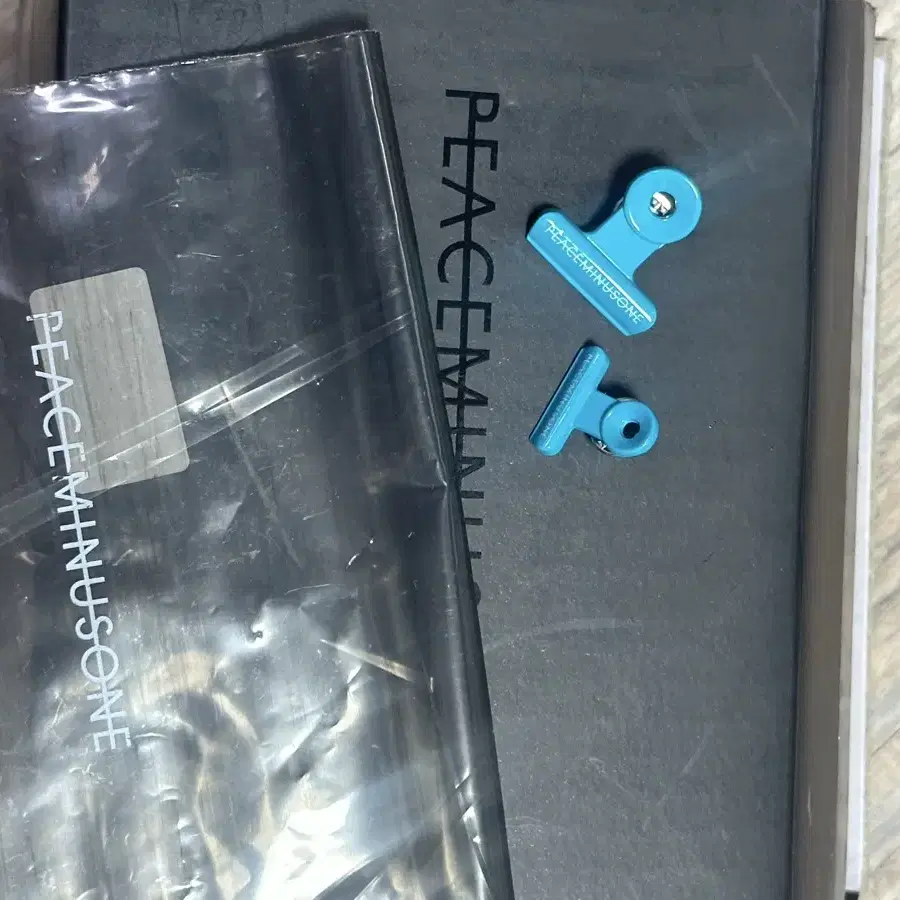 PEACEMINUSONE | 피스마이너스원 Peaceminusone Bulldog Clip