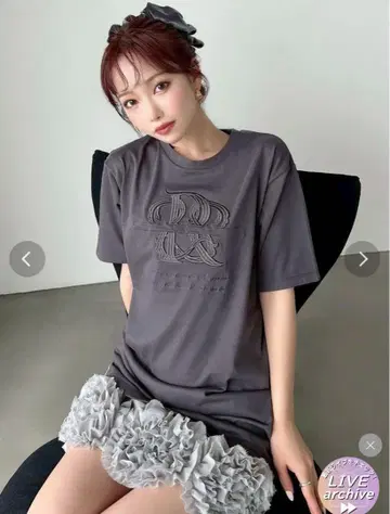 RESEXXY 자수 로고 티셔츠