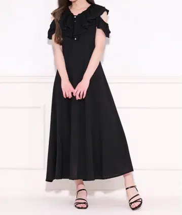 아프레 주르 프릴 레이스업 원피스 블랙