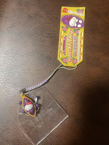 오키나와 한정판 헬로키티 스트랩 네즈케 베니이모 타르트