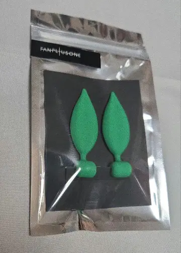 G-dragon 2025 투어 굿즈 LEAF CABLE DECO