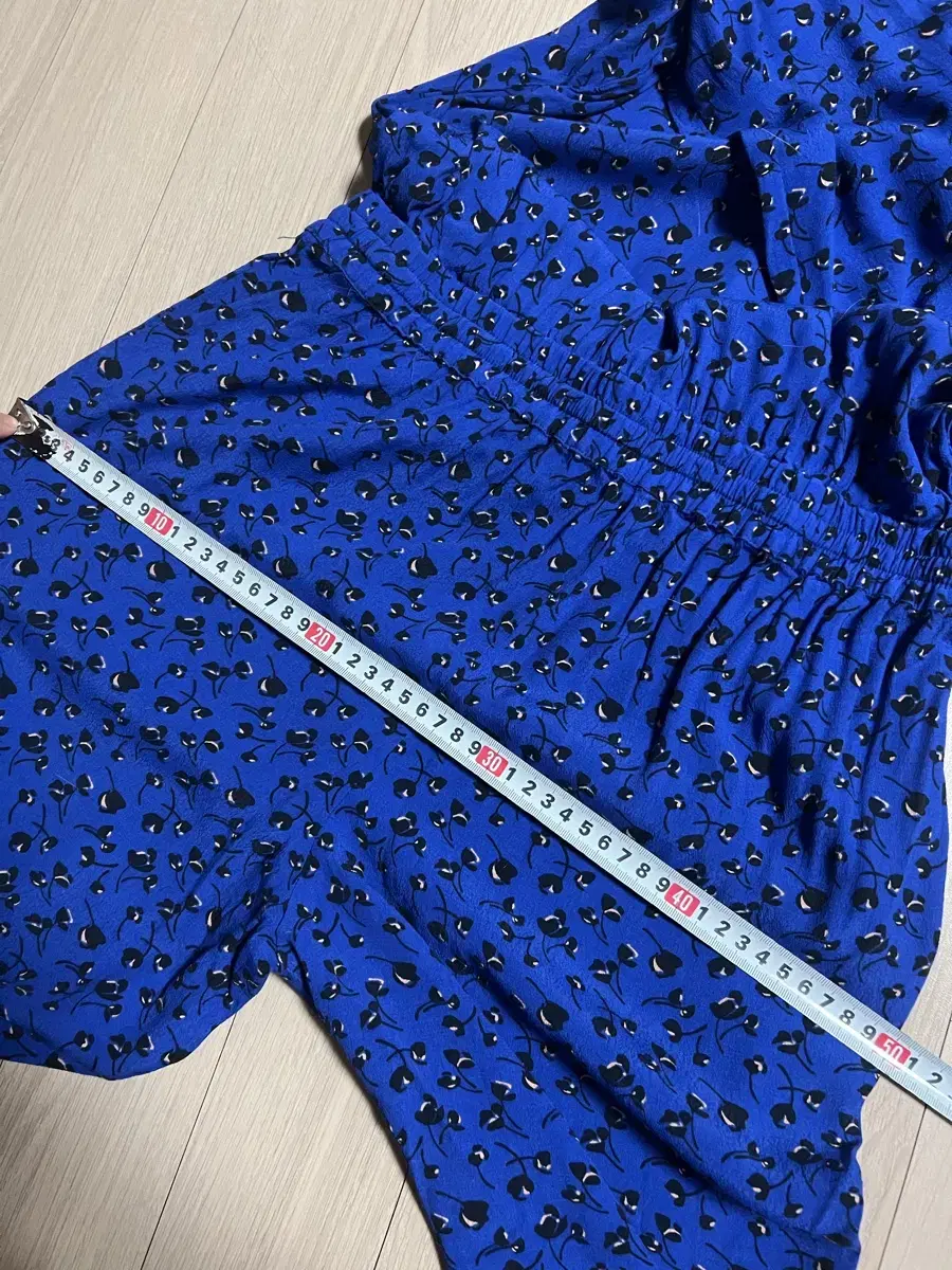 Product Details - 10