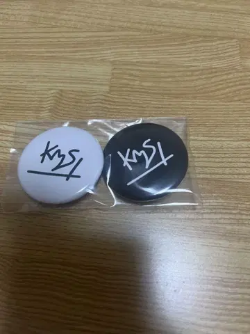신은 주사위를 던지지 않는다 캔뱃지