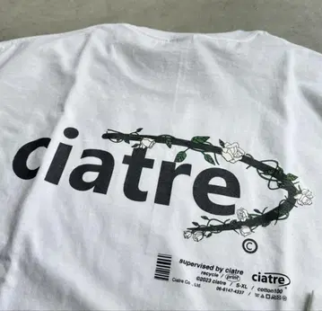 ciatre/플라워 로고 티셔츠/흰색 화이트 L