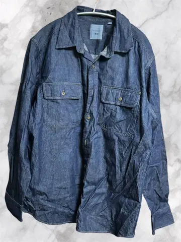 유니클로 jw Anderson 데님 셔츠 XL 사이즈 온라인 한정판