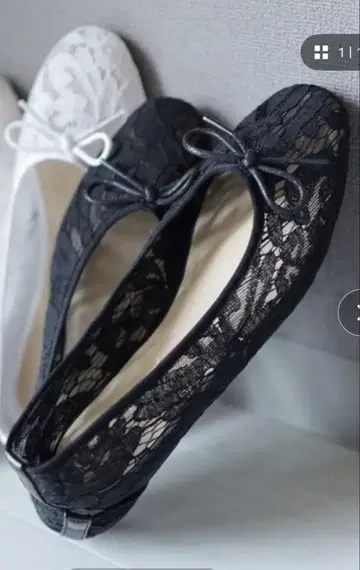 블랙 레이스 플랫 슈즈