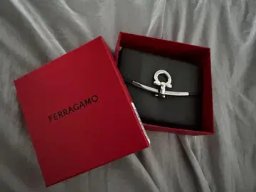 FERRAGAMO 그레이 접이식 지갑