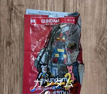 건담 RX-78-2 스트랩이 포함된 피규어