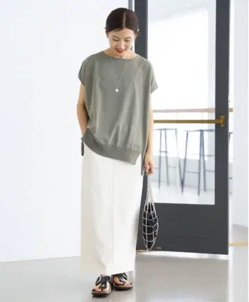 IENA 코튼 스트레치 네오 와이드 크루 풀오버 카키