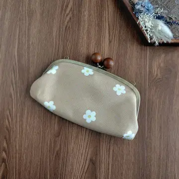 가마구치 장인이 만든 가마구치 오야꼬 장지갑 티지 카페 오레