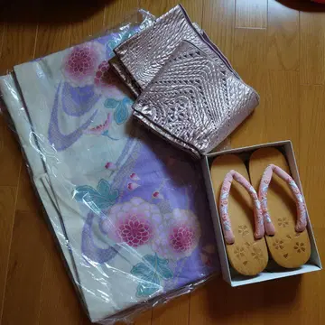 유카타, 오비, 일본 나막신 세트