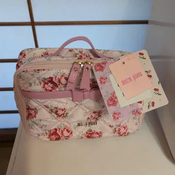 Cath Kidston mezzo piano 꽃무늬 파우치