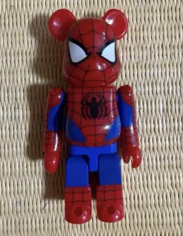 스파이더맨 베어브릭 Spider Man BE@RBRICK 100%