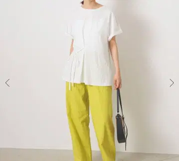슬로브 이에나 티셔츠