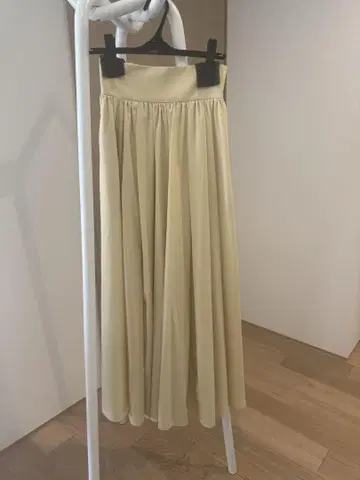 CLANE DESIGN 아이보리 플레어 스커트 사이즈 0
