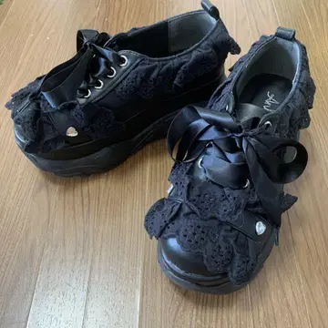 블랙 플랫폼 신발
