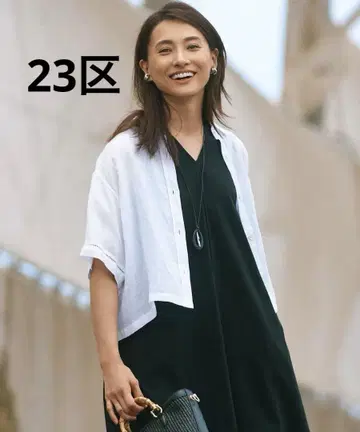 이번 시즌 새상품 23구 리베코 린넨 크롭 셔츠 화이트 38