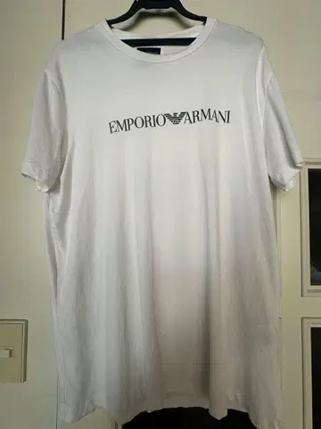 Emporio Armani 화이트 티셔츠