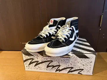 Vault by vans Sk8-Hi 블랙/화이트 10.5