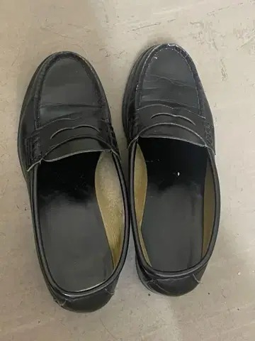 블랙 가죽 로퍼
