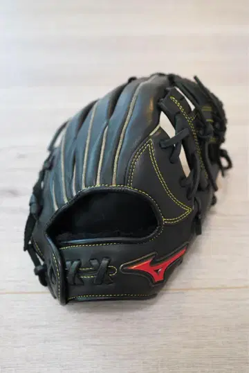 Mizuno 연식 소년용 그로브 소프트 가죽 블랙