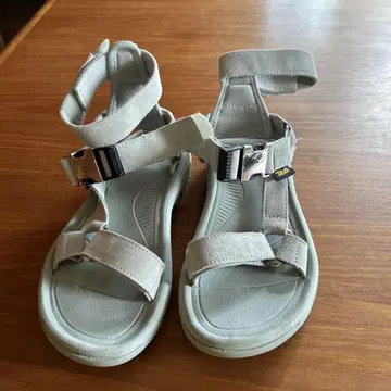 Teva 스트랩 샌들 아이스 그레이