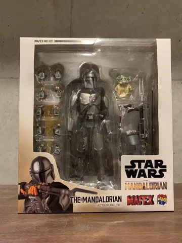 MAFEX 만다로리안 피규어