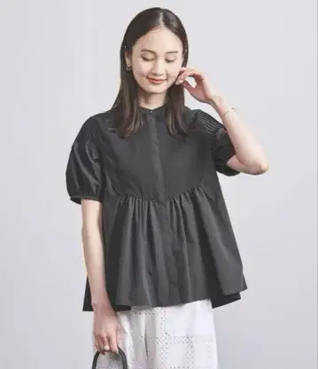 UNITED ARROWS EMBOS 핀턱 숏 슬리브 블라우스
