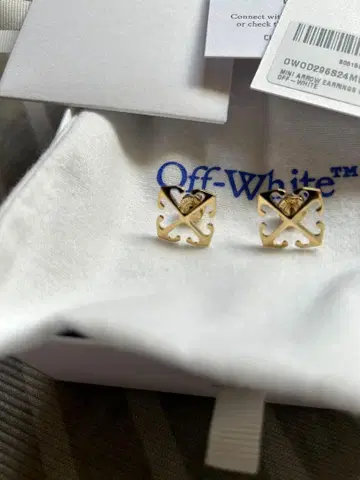새상품 Off-White 미니 애로우 귀걸이(양쪽 귀용) 골드