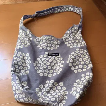 마리메꼬 숄더백 푸케티