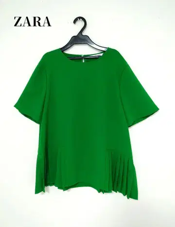 ZARA 자라 그린 플리츠 반팔 상의 XL