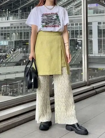 레이빔즈 미니 스커트