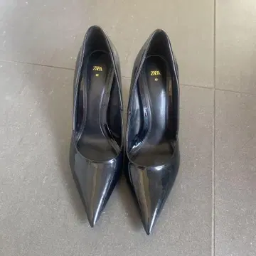 자라 블랙 스틸레토 하이힐 40 (25.5cm)