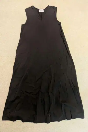 유나이티드 애로우즈 슬리브리스 원피스 브라운